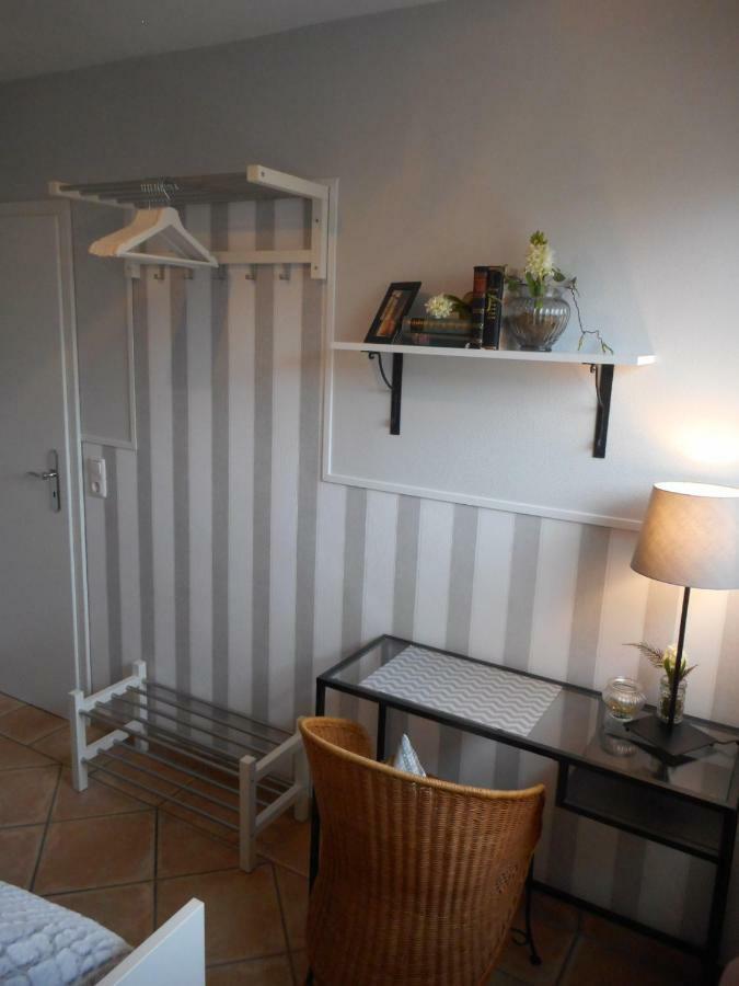 Privatzimmer Spahn In Muehlheim Apartment ภายนอก รูปภาพ