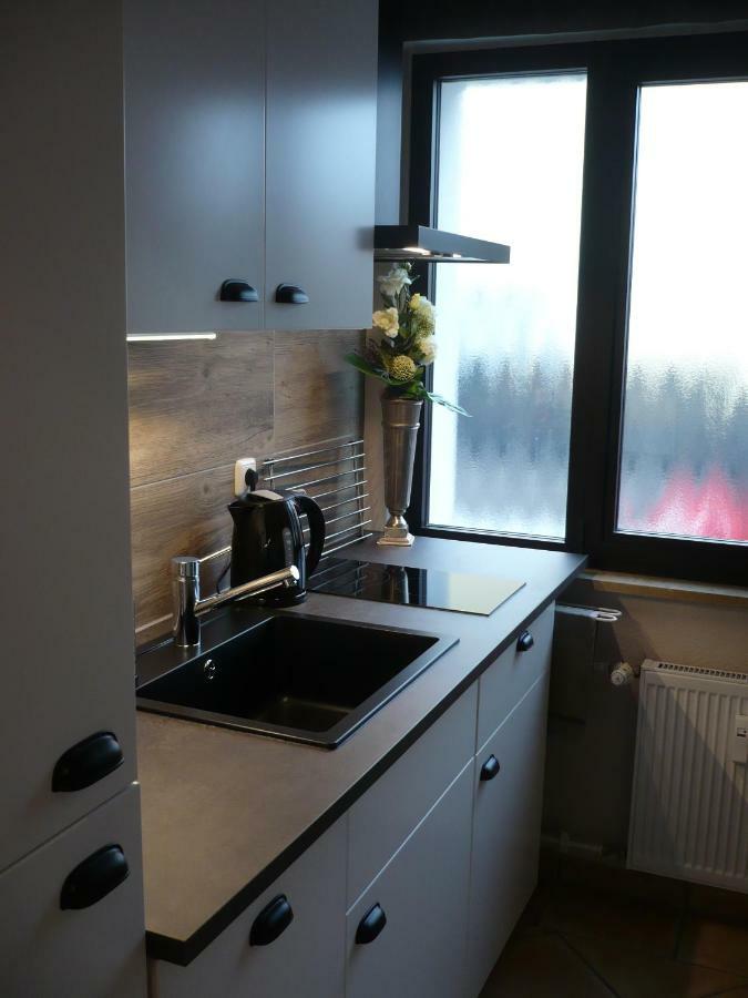 Privatzimmer Spahn In Muehlheim Apartment ภายนอก รูปภาพ