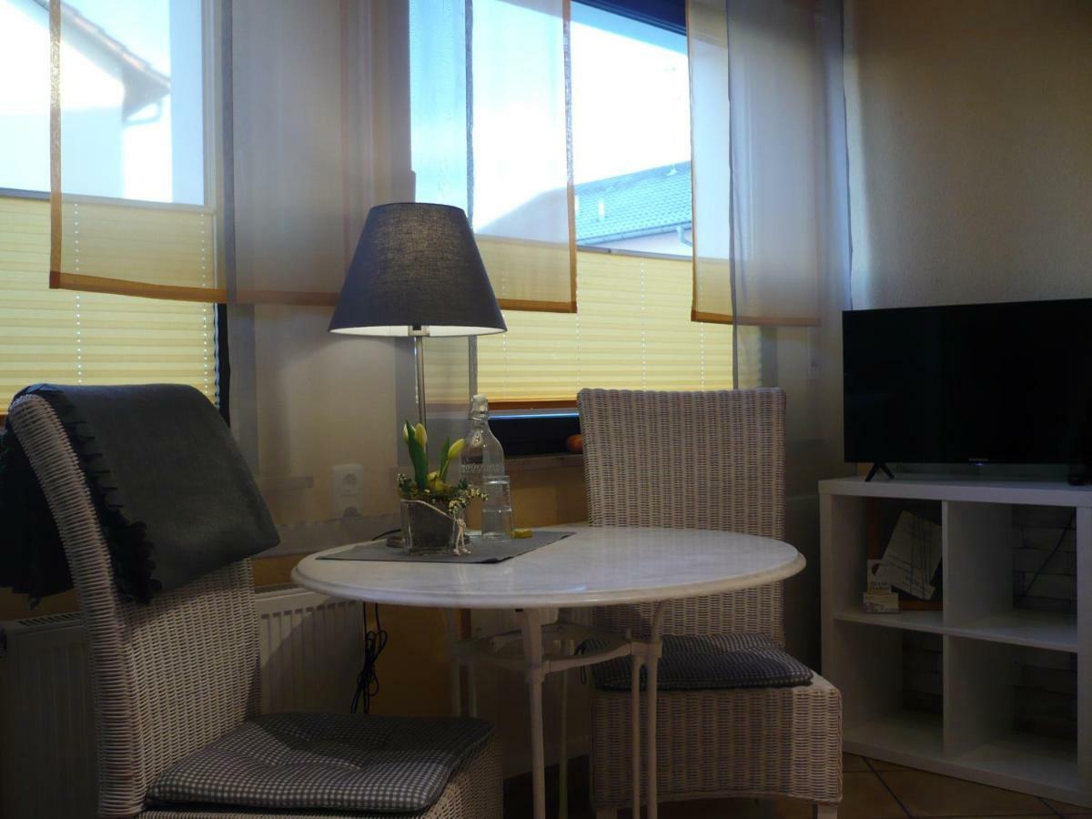 Privatzimmer Spahn In Muehlheim Apartment ภายนอก รูปภาพ