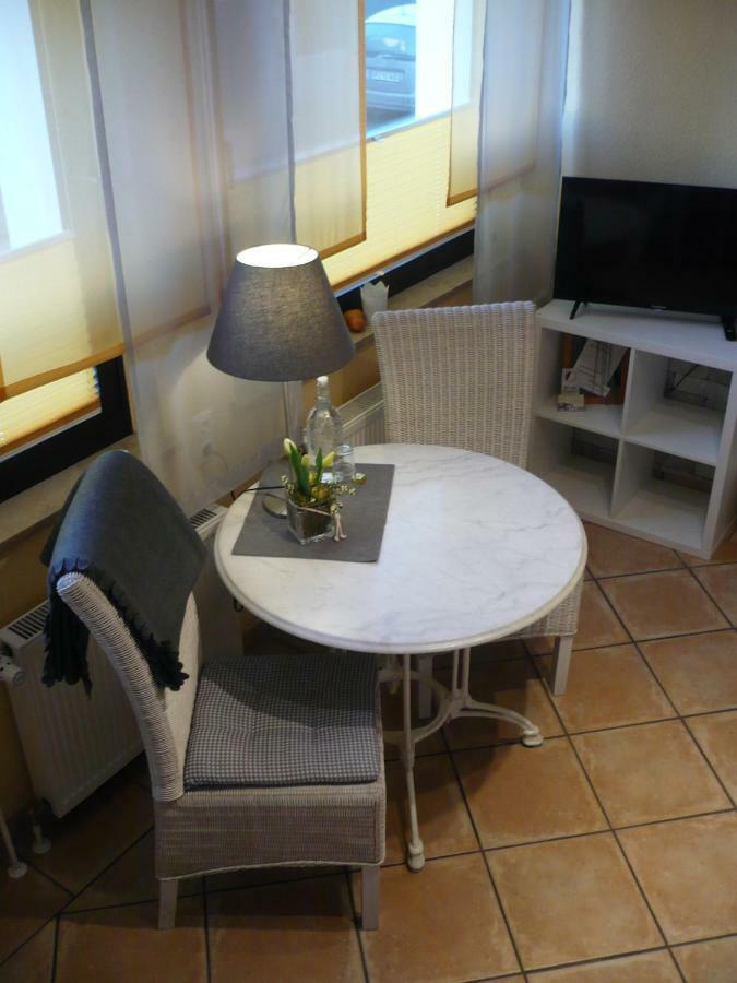 Privatzimmer Spahn In Muehlheim Apartment ภายนอก รูปภาพ